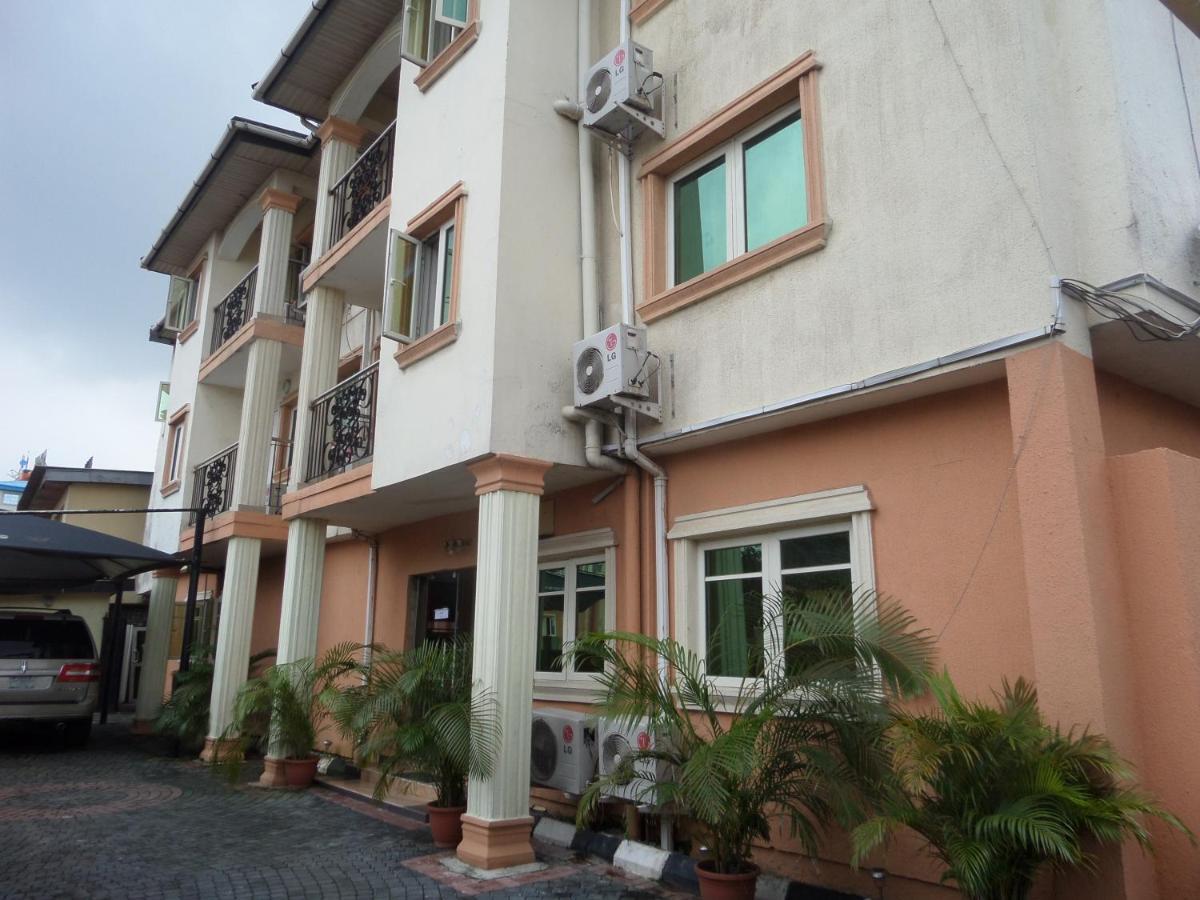 Bavidi Hotel Ikeja Exterior photo